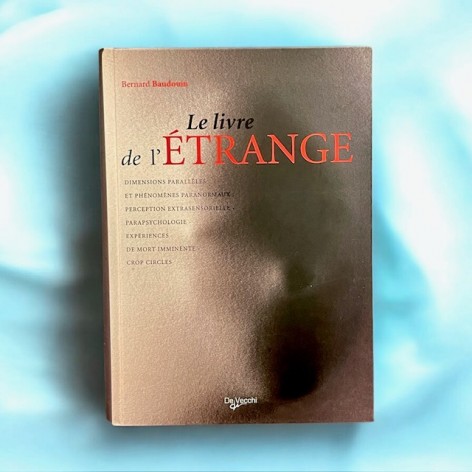 Le livre de l'étrange